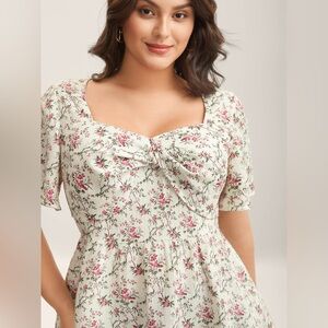 NWT Bloomchic knotted floral print flare sleeve blouse